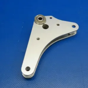Diamond DA40-180 Flap Bellcrank P/N DA4-2747-30-50 (0120-420)